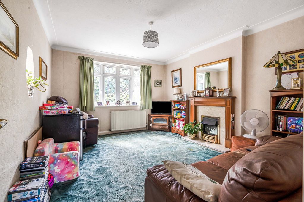 Property photo 2 of 12