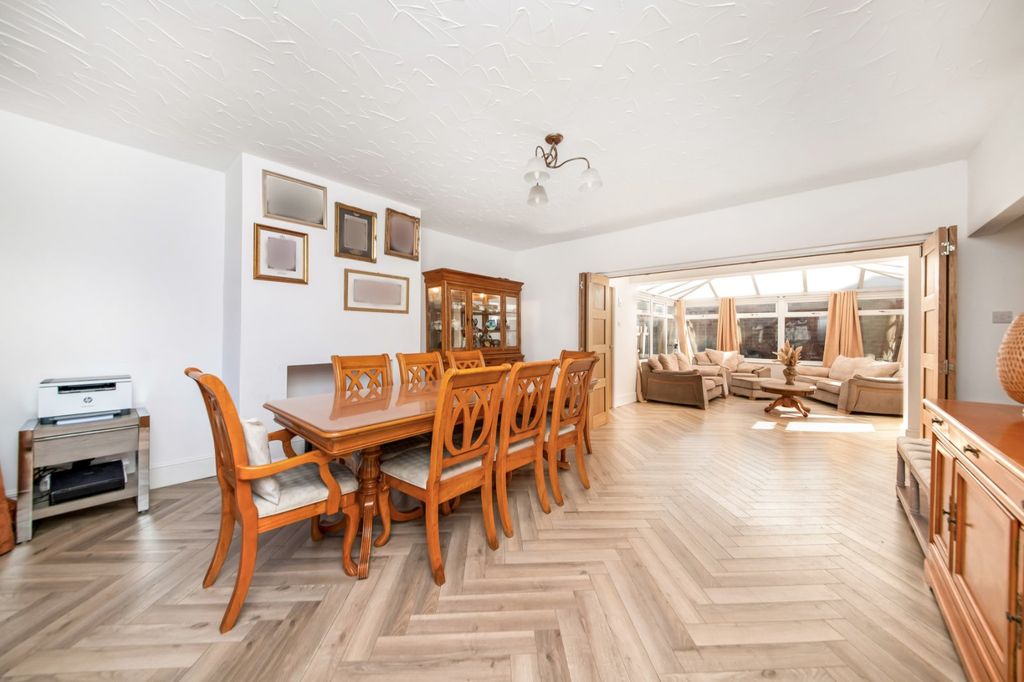 Property photo 3 of 25 Picture No. 41