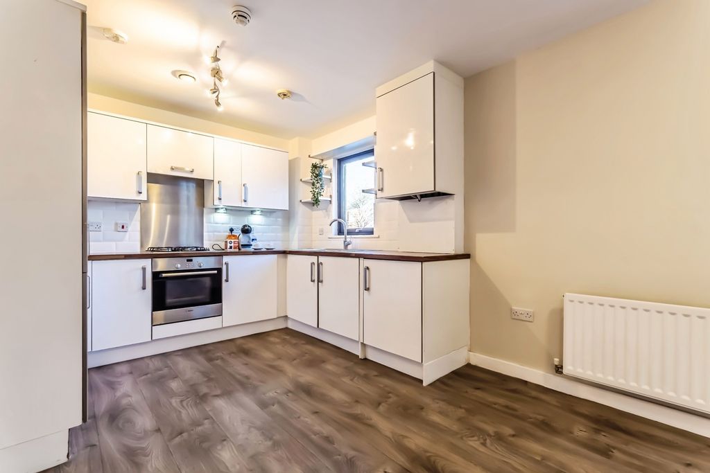 Property photo 2 of 17 Pbox-Img.Jpg