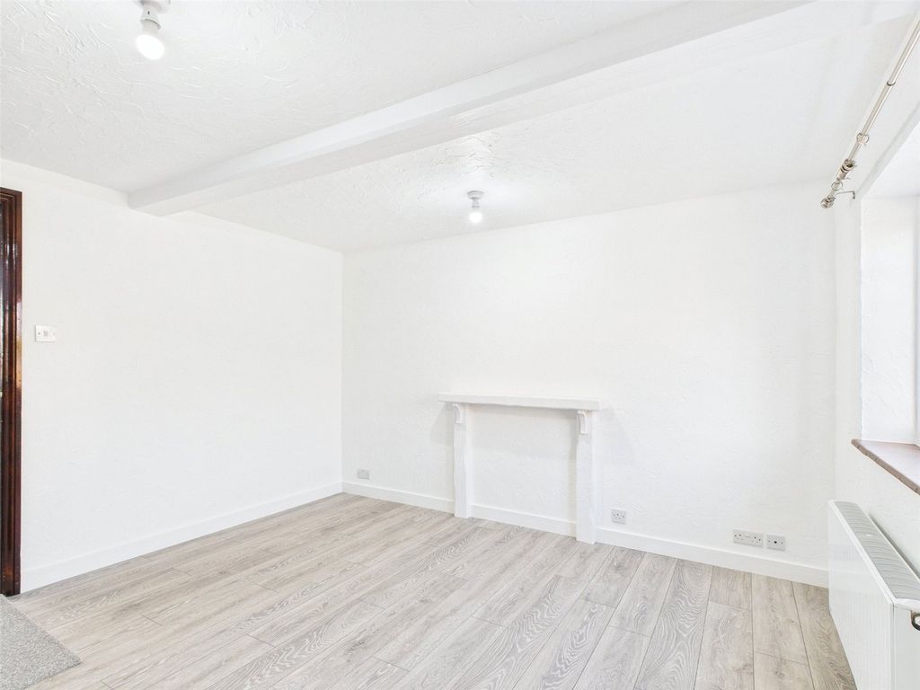 Property photo 3 of 13 Picture No. 08