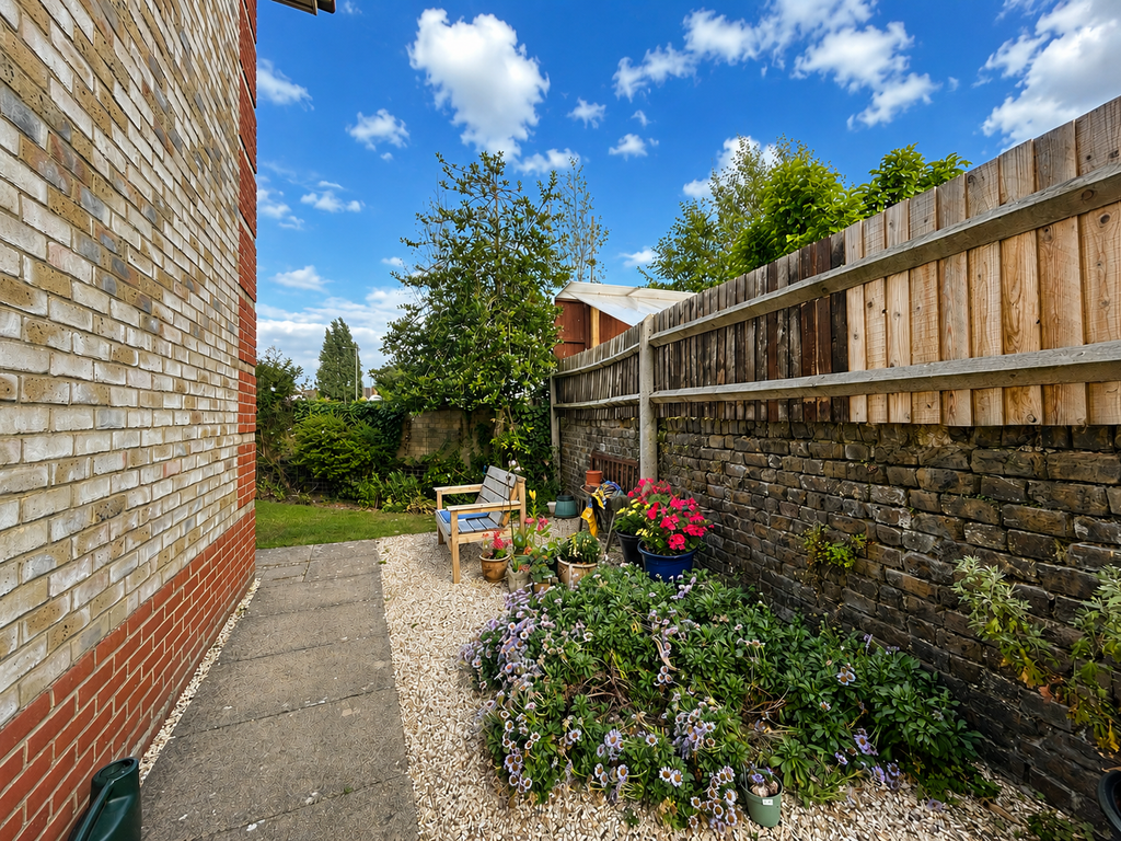Property photo 2 of 9
