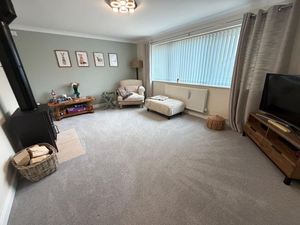 Property photo 3 of 15 Tlc_Fcefb2c7-cc72-447E-A21E-8B6Acb03d1B4_513420E.J