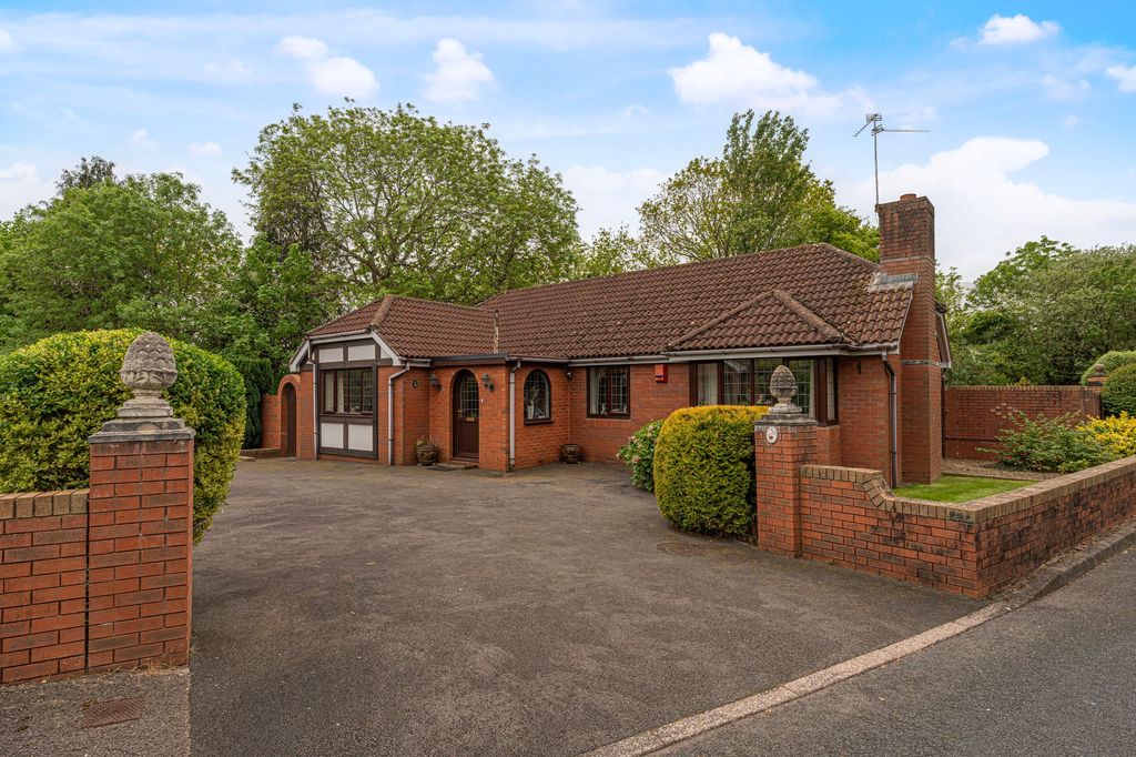 Property photo 1 of 46