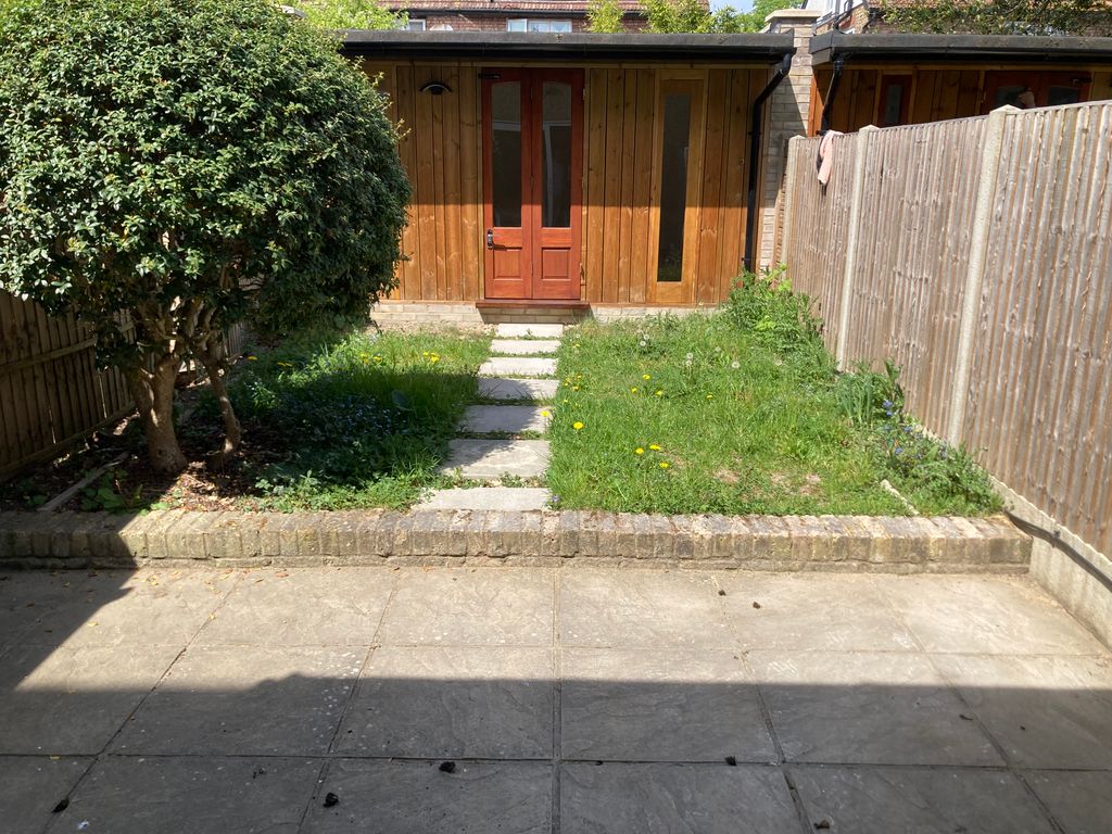Property photo 1 of 3