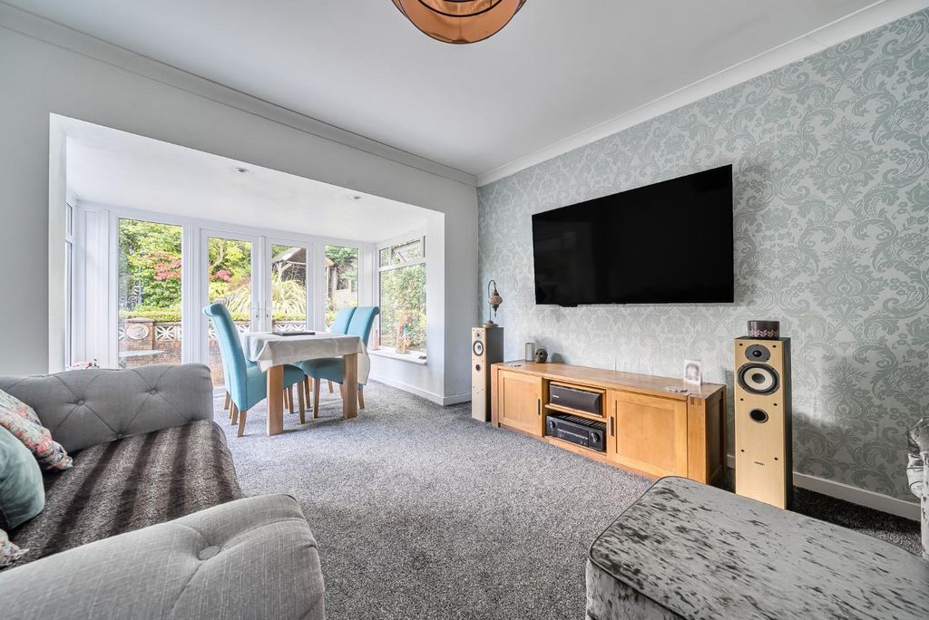 Property photo 1 of 18 8-1350875-17-68c835E805242-8.Jpg