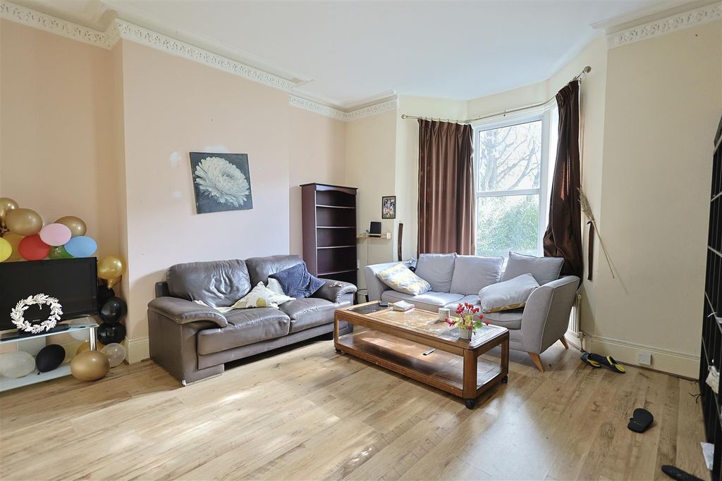 Property photo 1 of 8 6C491062-0822-4De3-A0F2-68169EE9Cda1_1_201_A.Jpeg