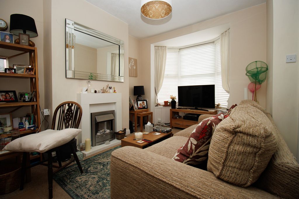 Property photo 2 of 13