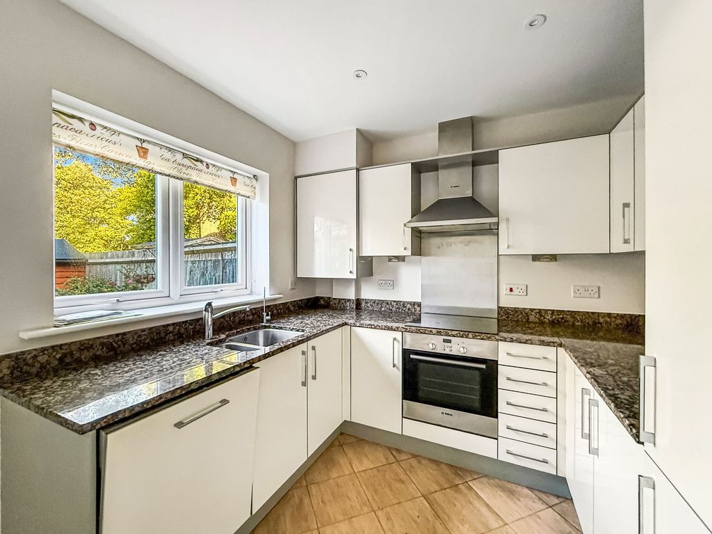 Property photo 3 of 15