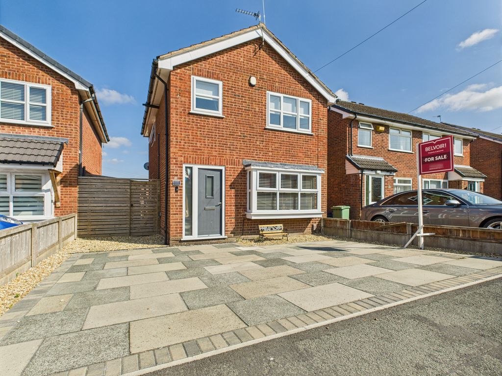 Property photo 1 of 31