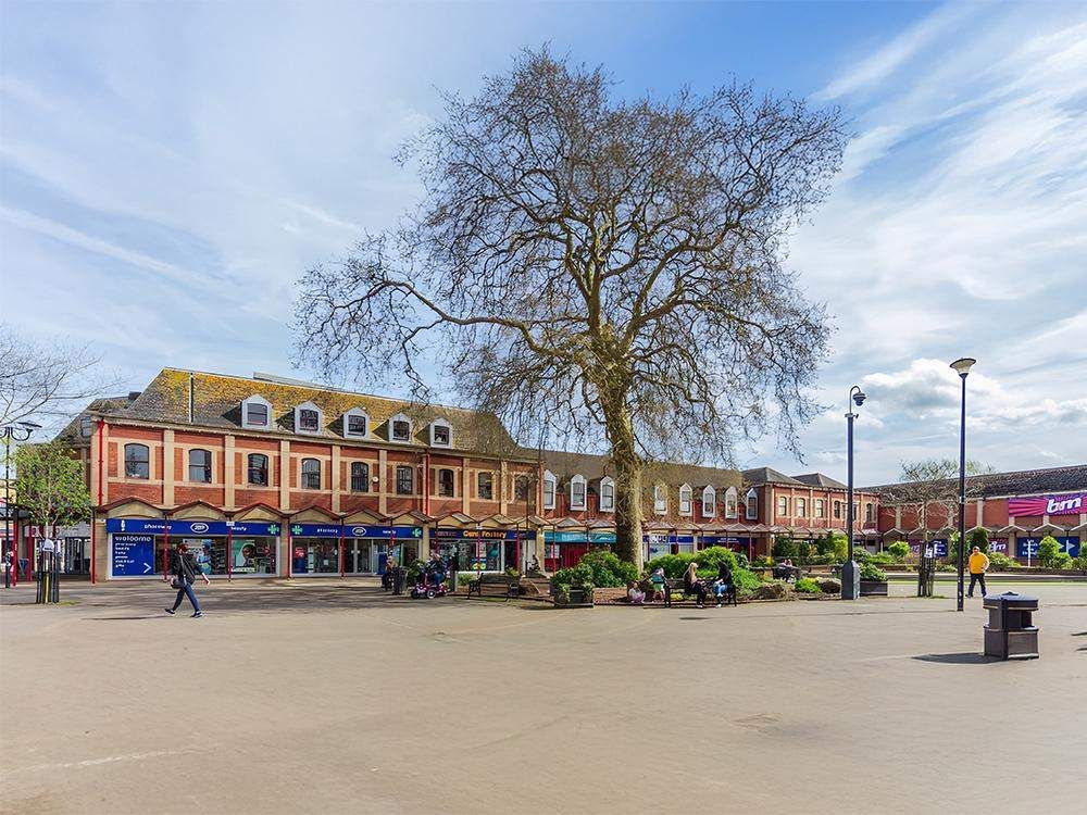 Property photo 1 of 2