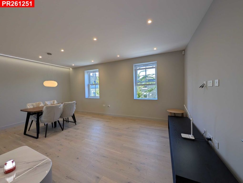 Property photo 2 of 4
