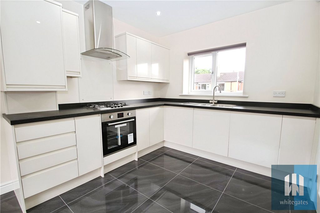 Property photo 2 of 22 Picture No. 20