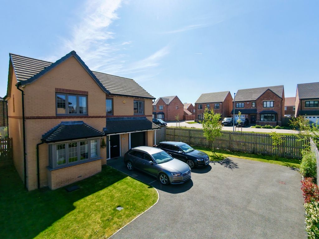 Property photo 1 of 24 External