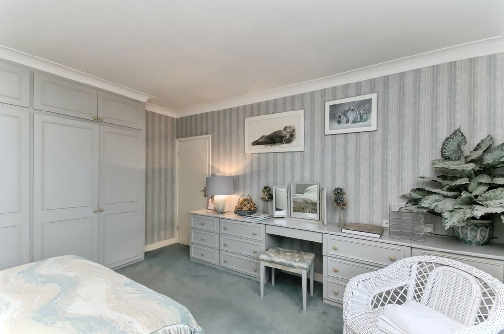 Property photo 3 of 20 Pbox-Img.Jpg