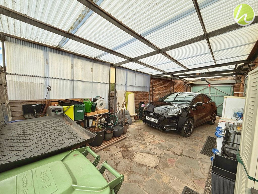 Property photo 3 of 24
