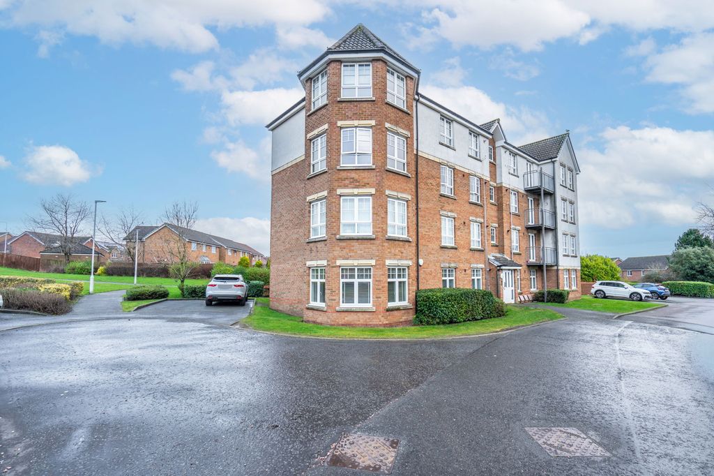 Property photo 1 of 21