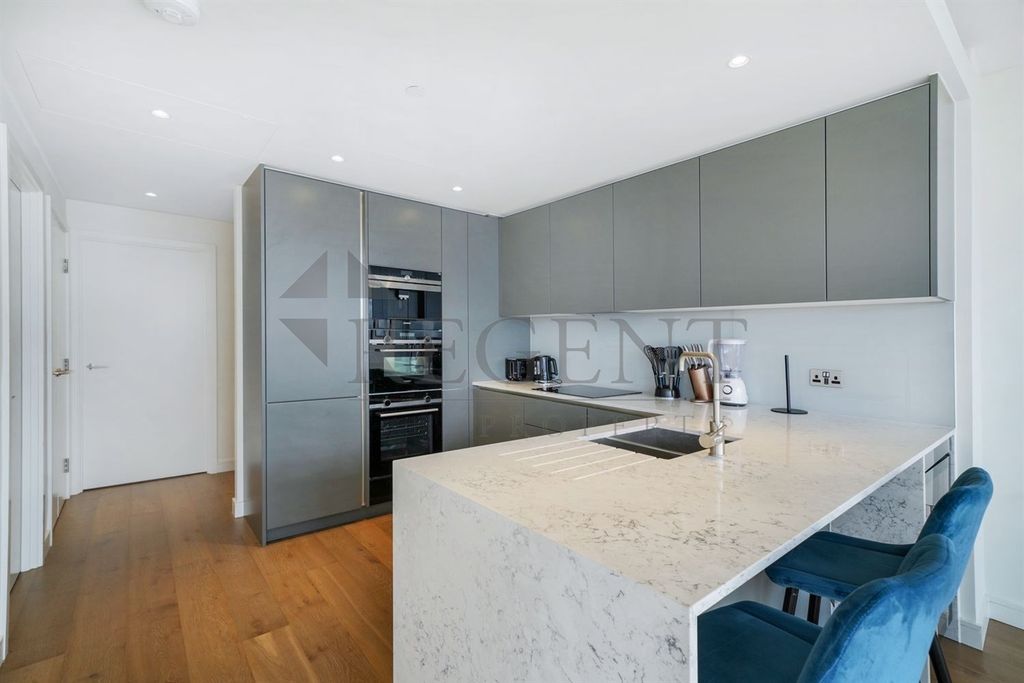 Property photo 1 of 8 Kitchen