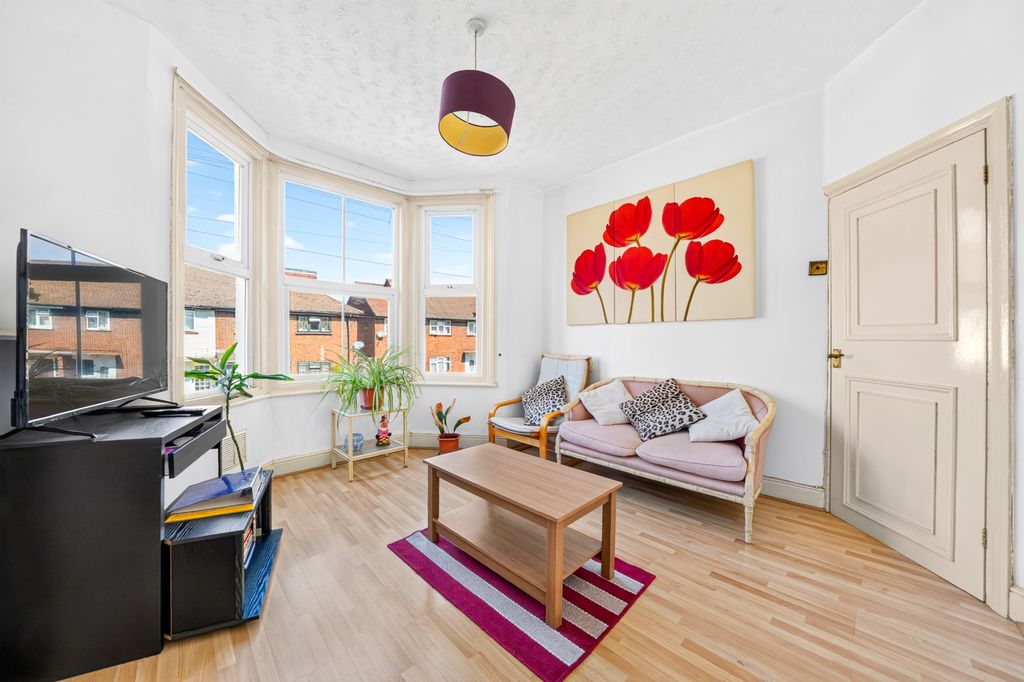 Property photo 2 of 14