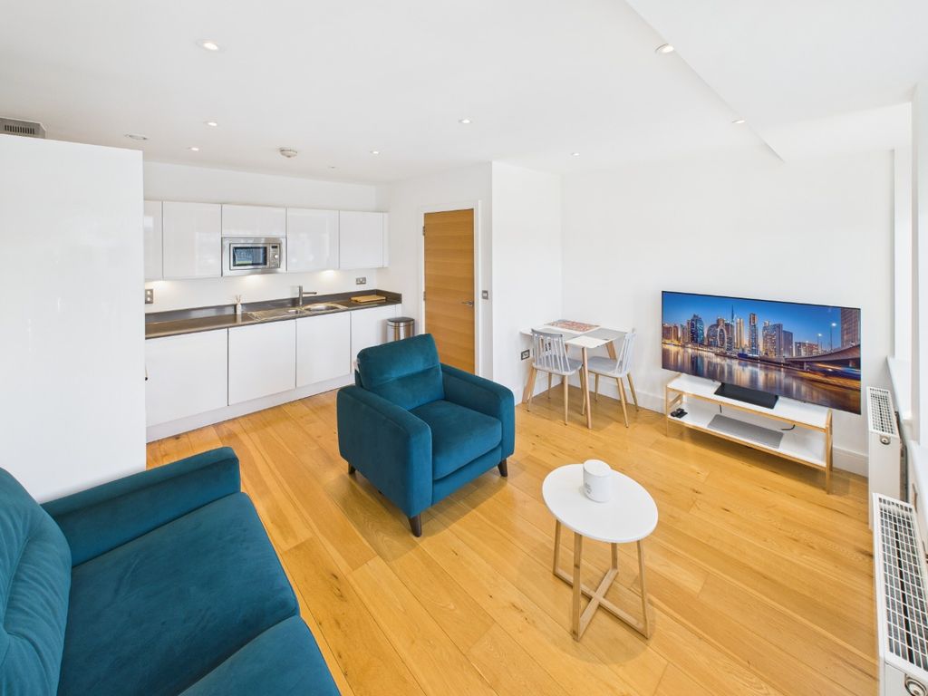 Property photo 2 of 8 4796772