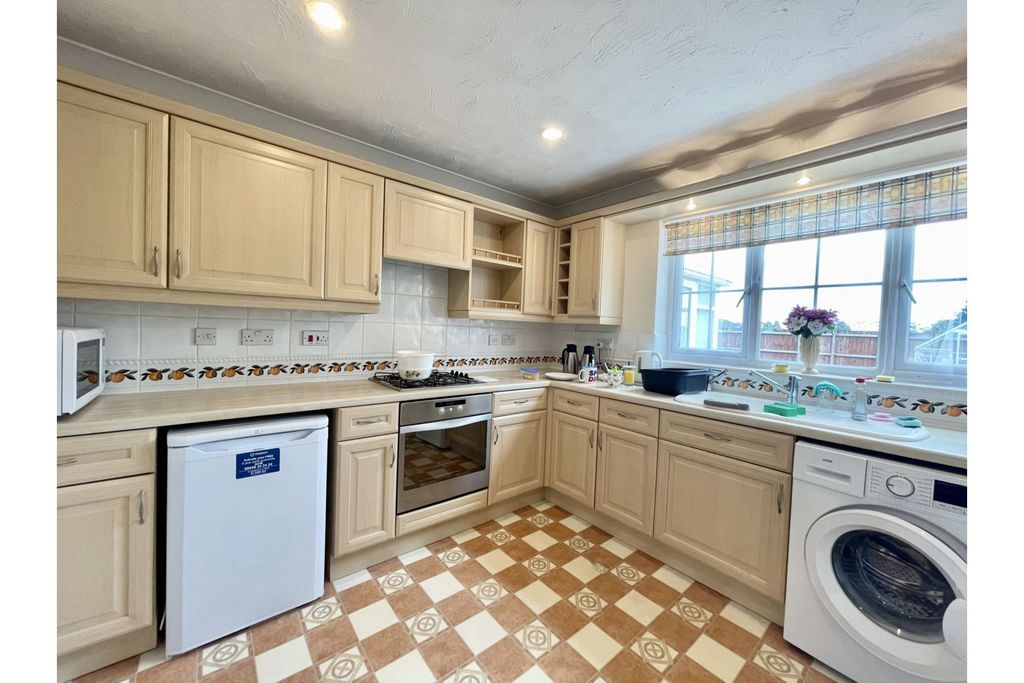 Property photo 1 of 25