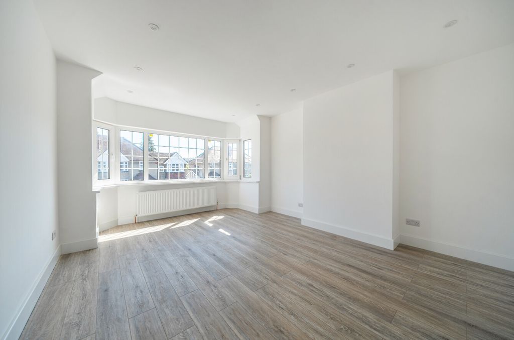 Additional image 18 of 5 bed semi-detached house for saleKellett Road, Upper Shirley, Southampton, Hampshire SO15