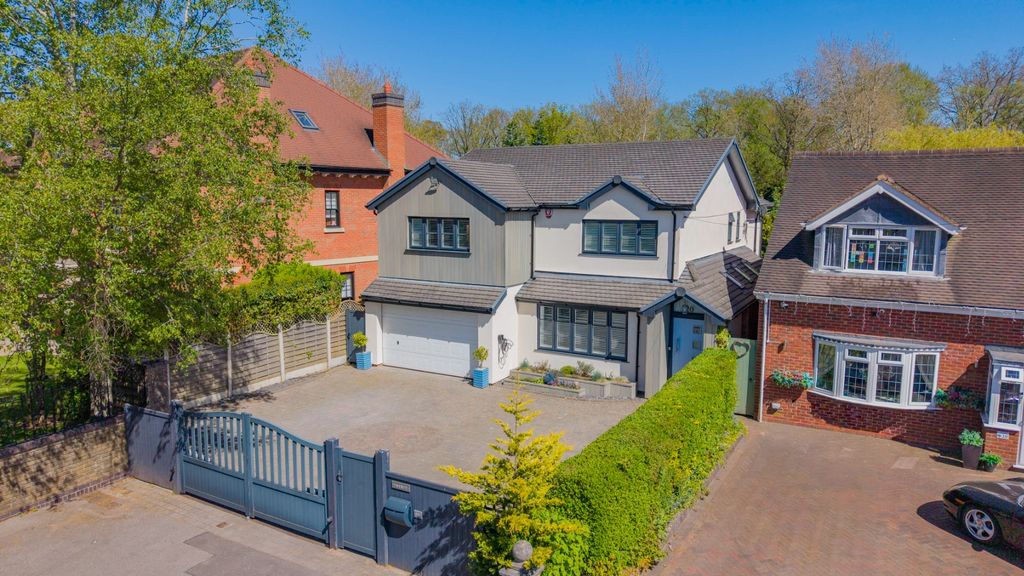 Property photo 1 of 58 5104151