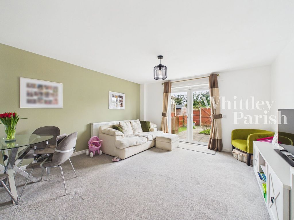 Property photo 2 of 11