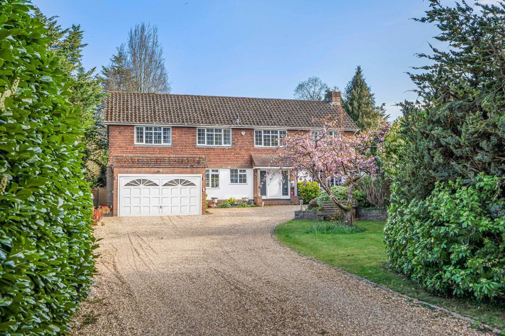 Property photo 1 of 34