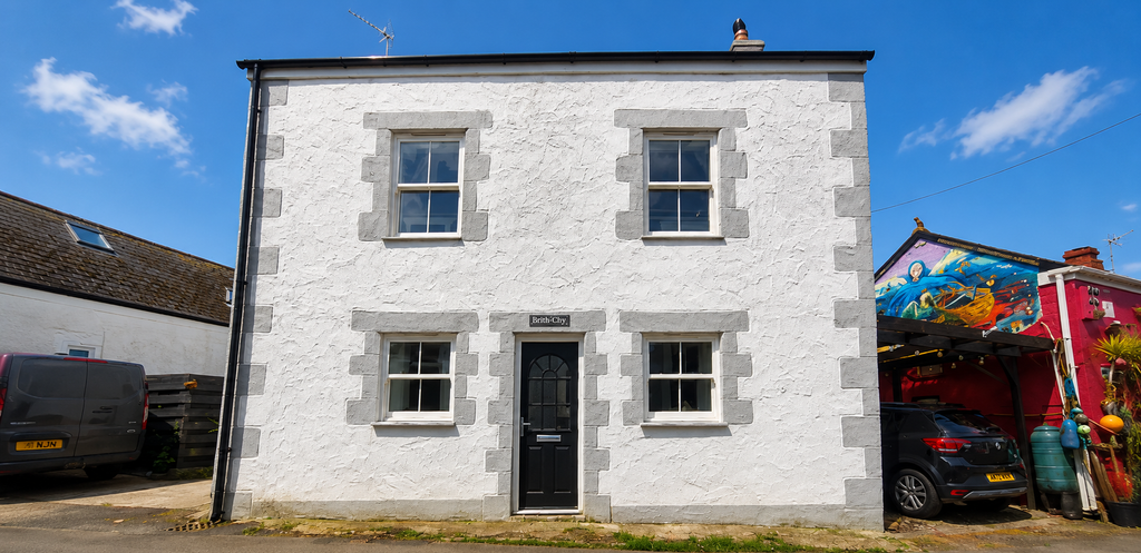 Property photo 1 of 27