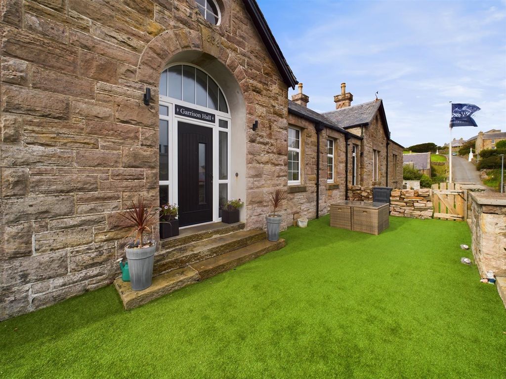 Property photo 1 of 29