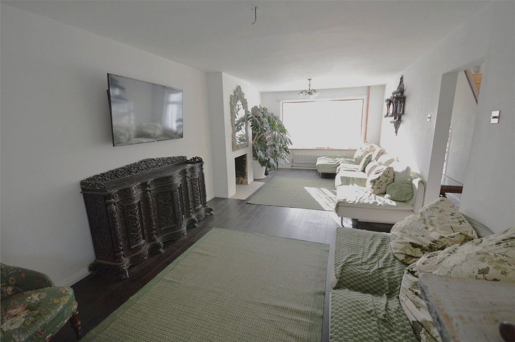 Property photo 2 of 15 Picture No. 23