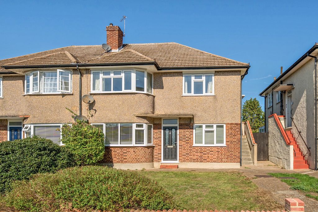 Property photo 1 of 12 External