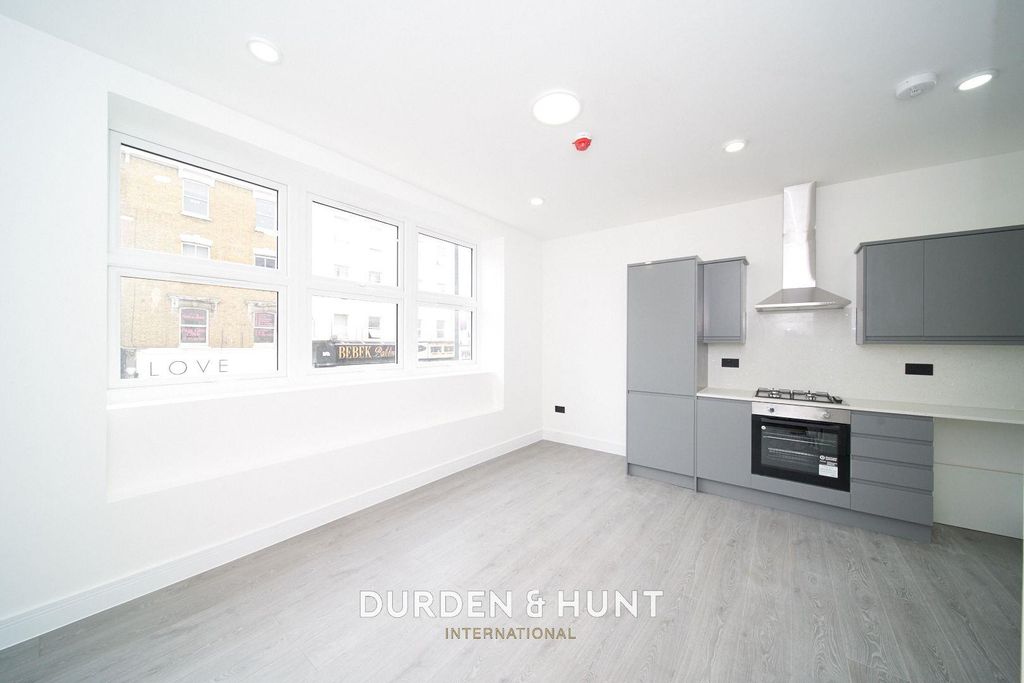 Property photo 2 of 8 Birkbecks_Result.Jpg