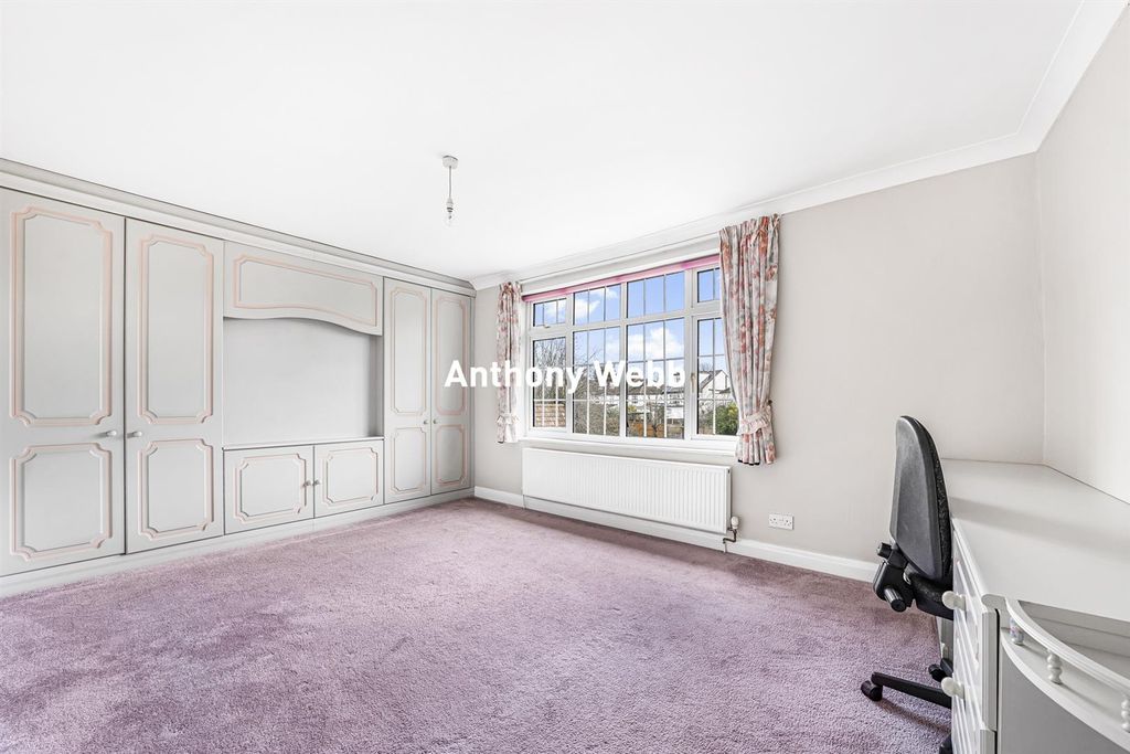Additional image 22 of 7 bed detached house for saleChalkwell Park Avenue, Enfield EN1