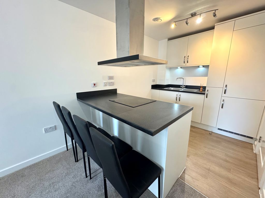 Property photo 2 of 7 Photo 3