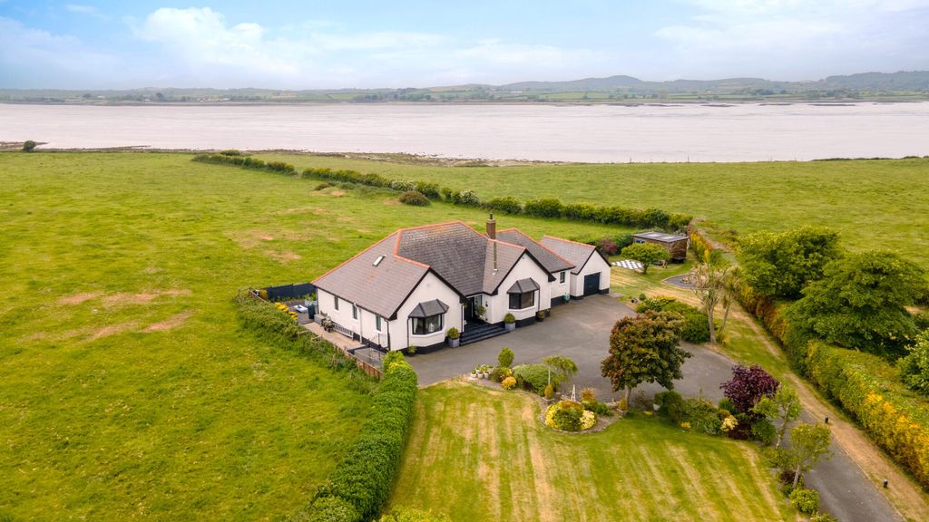 Property photo 1 of 72 012