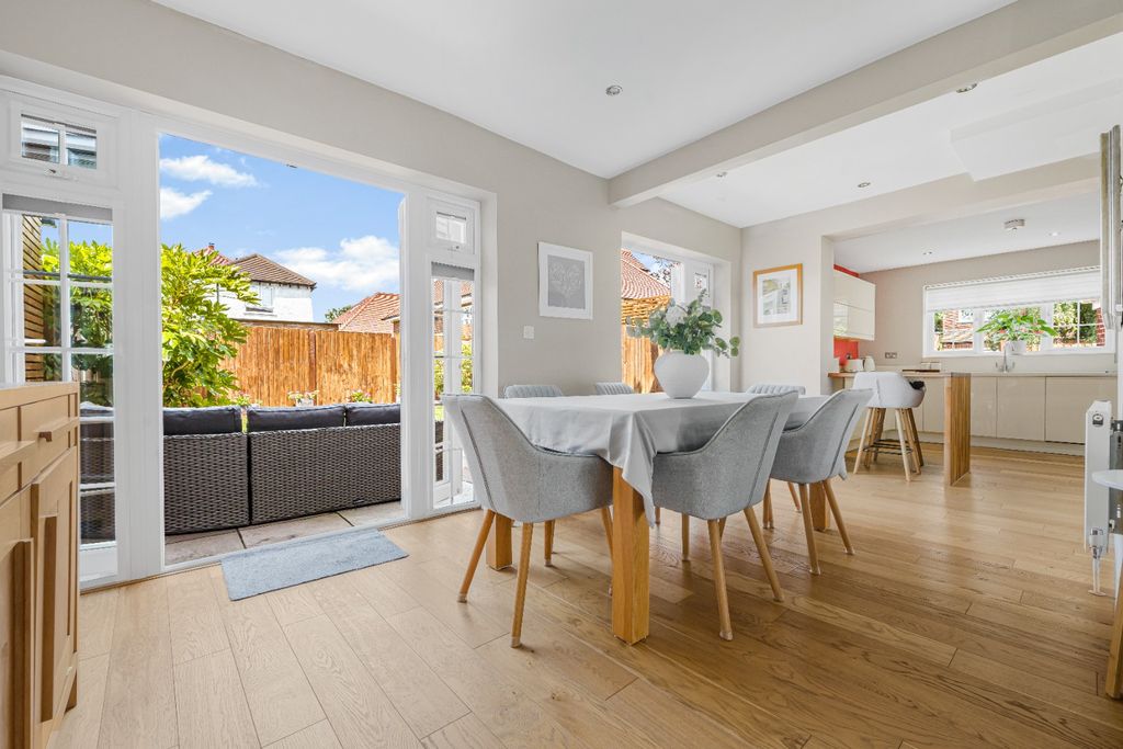 Property photo 3 of 24 4806923