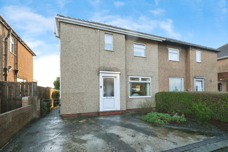 Property photo 1 of 15 Photo 7