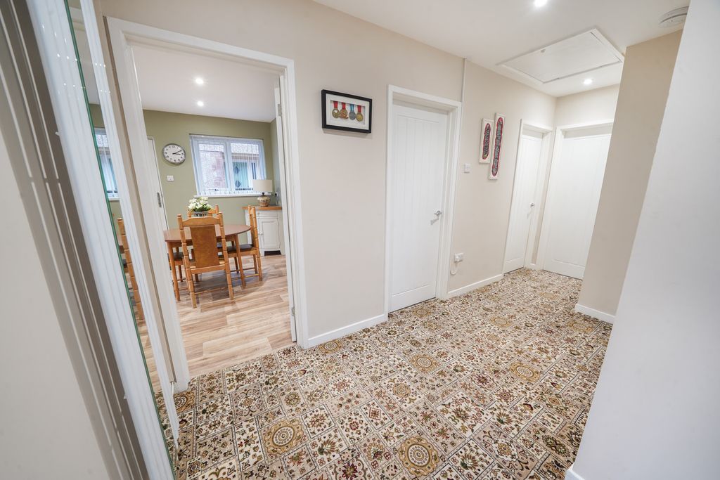 Property photo 3 of 20 Dsc07633