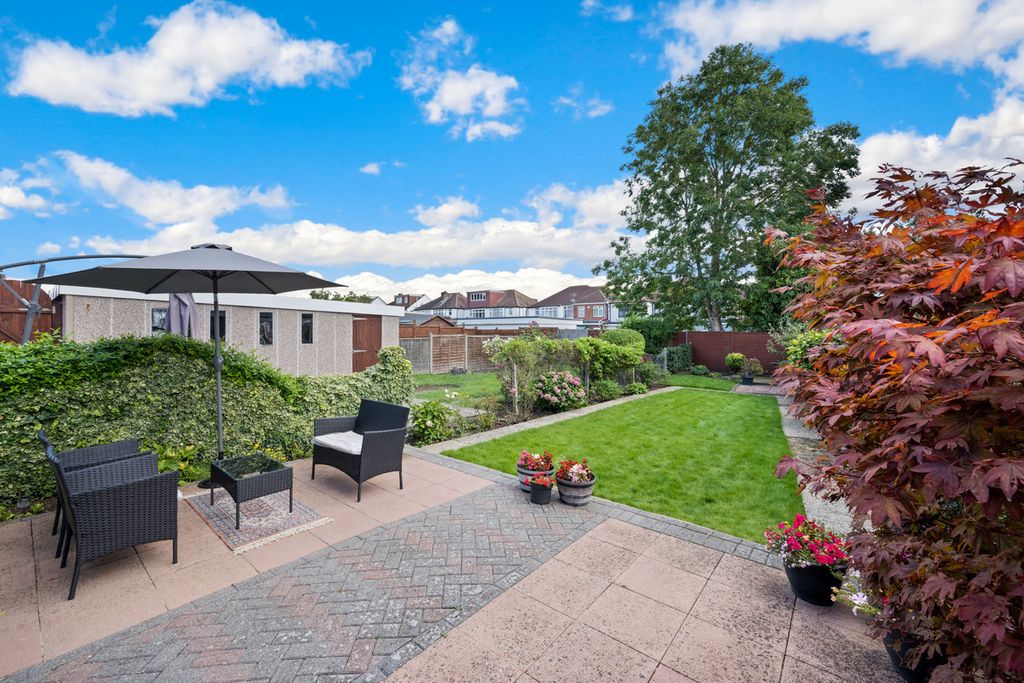 Property photo 3 of 26