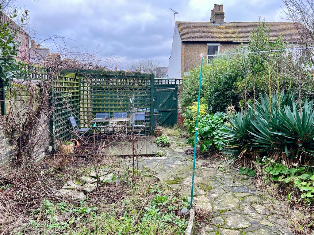 Property photo 3 of 18 Picture No. 14