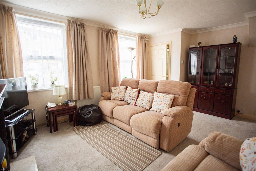 Property photo 3 of 17 Derb8948.Jpg