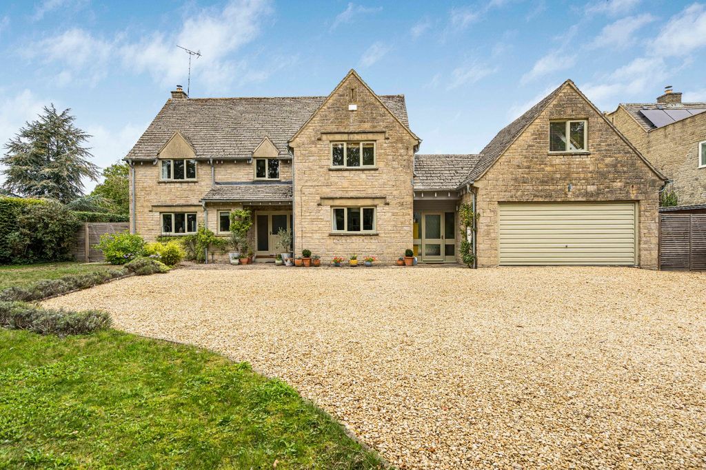 Property photo 1 of 35 Picture No. 63