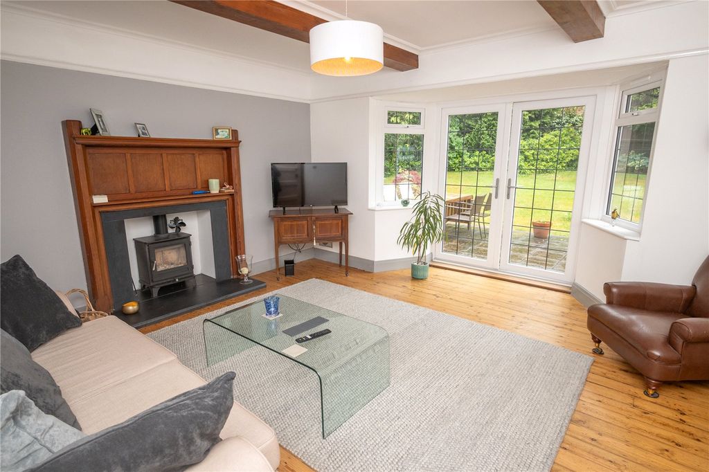 Property photo 2 of 26 Picture No. 13