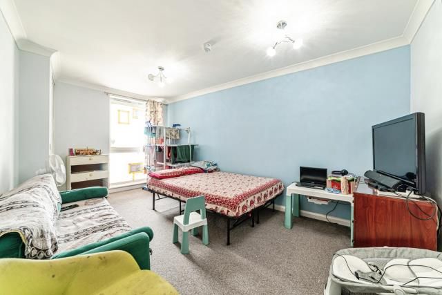 Property photo 3 of 11 Internal View