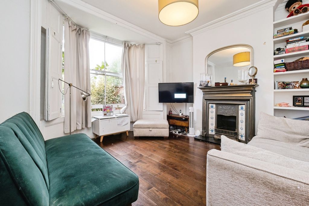 Property photo 2 of 18 Pbox-Img.Jpg