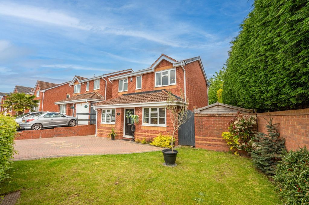 Property photo 3 of 28