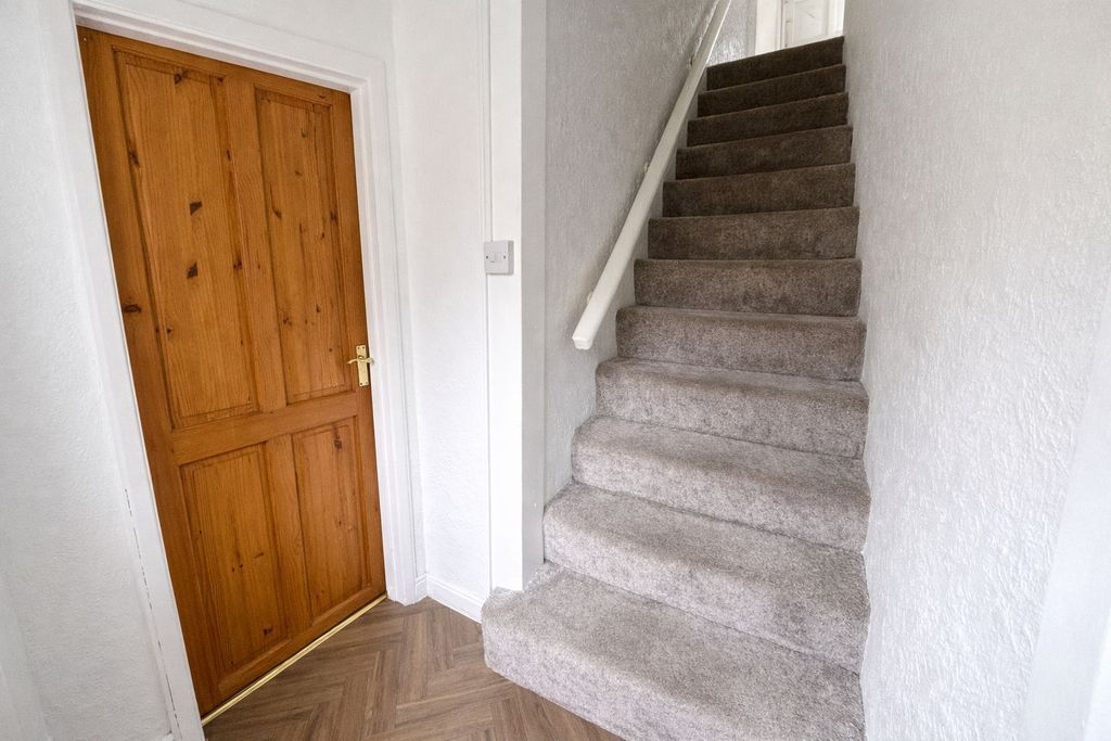 Property photo 2 of 11 Front Entrance