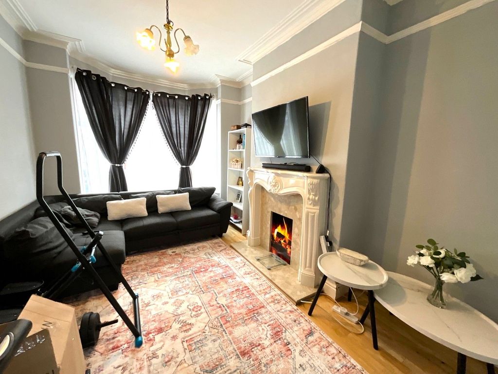 Property photo 2 of 19