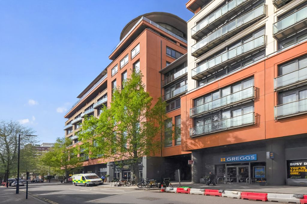 Property photo 3 of 5